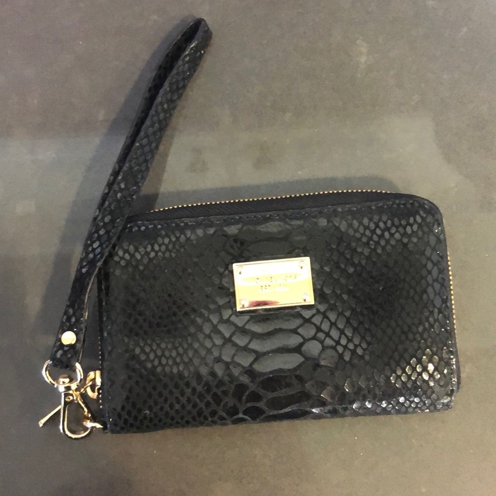 Black Michael kors wristlet